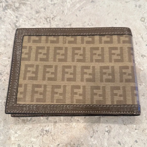 Authentic Vintage Fendi Folding Wallet Leather Interior - Picture 2 of 7